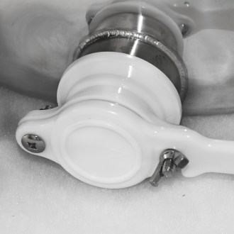 Abfüllkübel 35 kg aus Edelstahl und drei Spannverschlüssen Mellarius