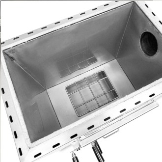 Wachsschmelzer mit Holzofen – Bieno